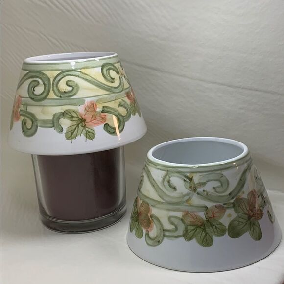 Set Of 2 Glass Candle Toppers Pink Green With Scroll Leaf Design Home Decoration - Picture 1 of 9